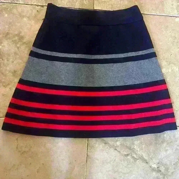 Loft Small Petite Skirt. NWOT. Elastic waist. Black and Gray striped - Picture 2 of 6
